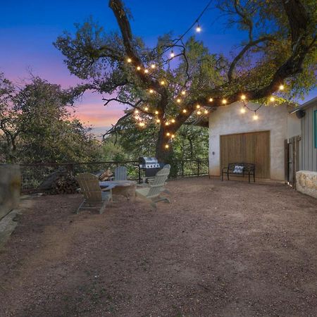 406 Lodge-A: Hot-Tub & 2 Blks To Main St Fredericksburg Exterior photo